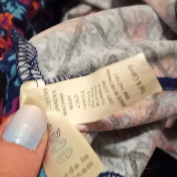 Lularoe leggings - Picture 2 of 2